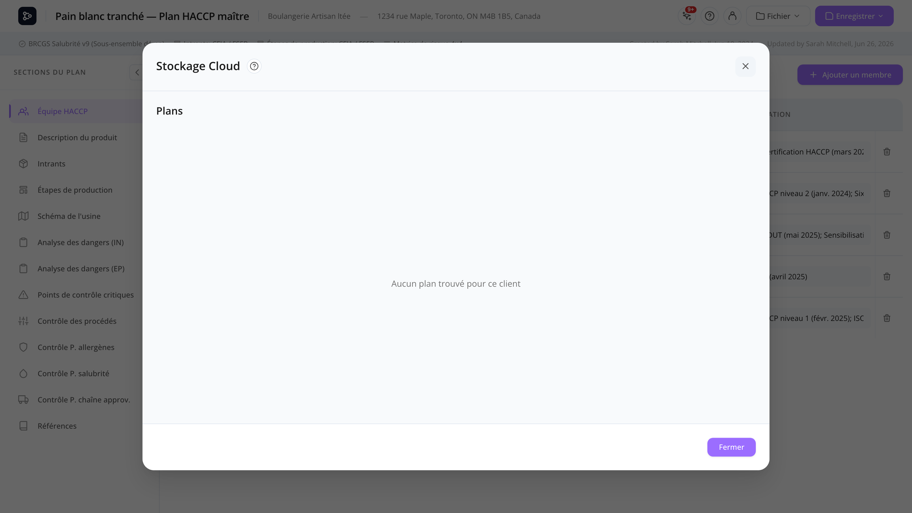 Le navigateur cloud avec un menu déroulant client, une liste de plans et un panneau d'historique des versions